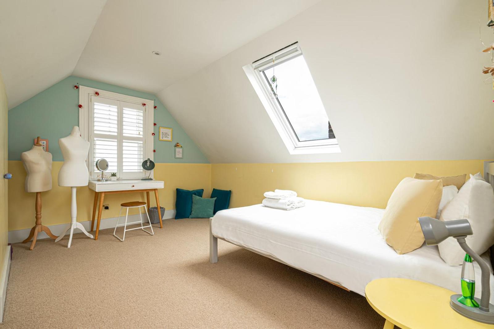 Casa vacanze Chic And Colourful Family By Underthedoormat
