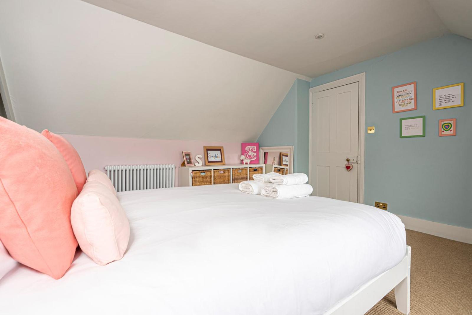 Chic And Colourful Family By Underthedoormat Casa vacanze Londra