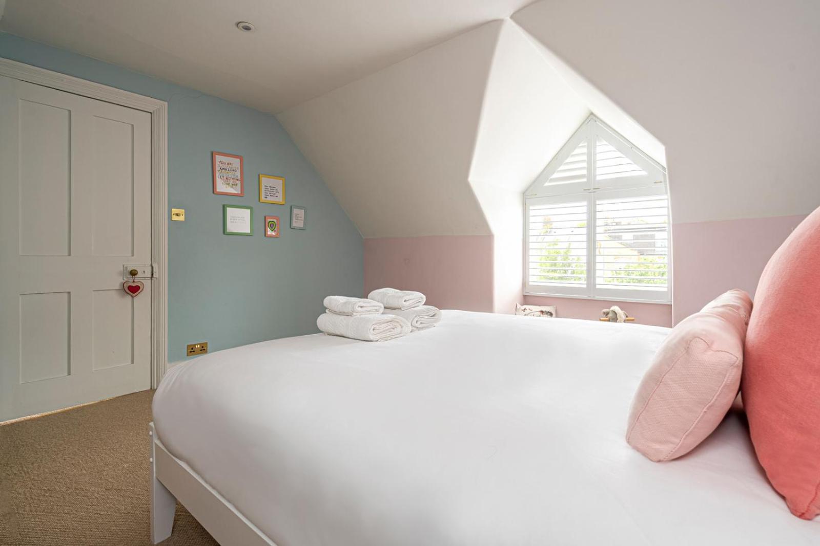 Chic And Colourful Family By Underthedoormat Casa vacanze *